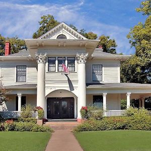 The Corinthian Bed And Breakfast